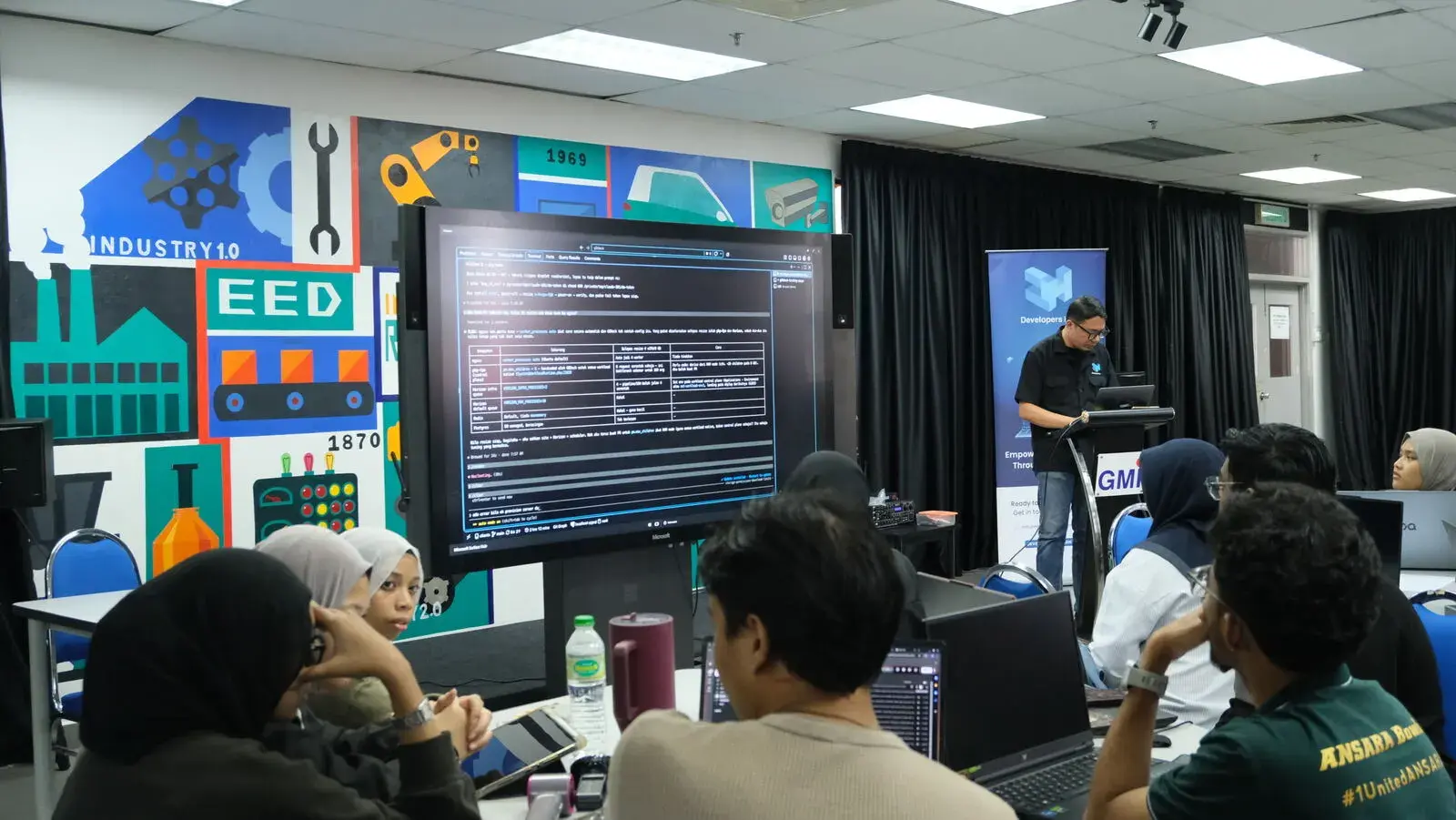 Live demo session on the big screen